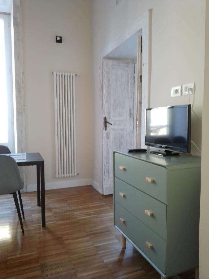 Puntoxenia Torri Aragonesi Appartement Napels Buitenkant foto