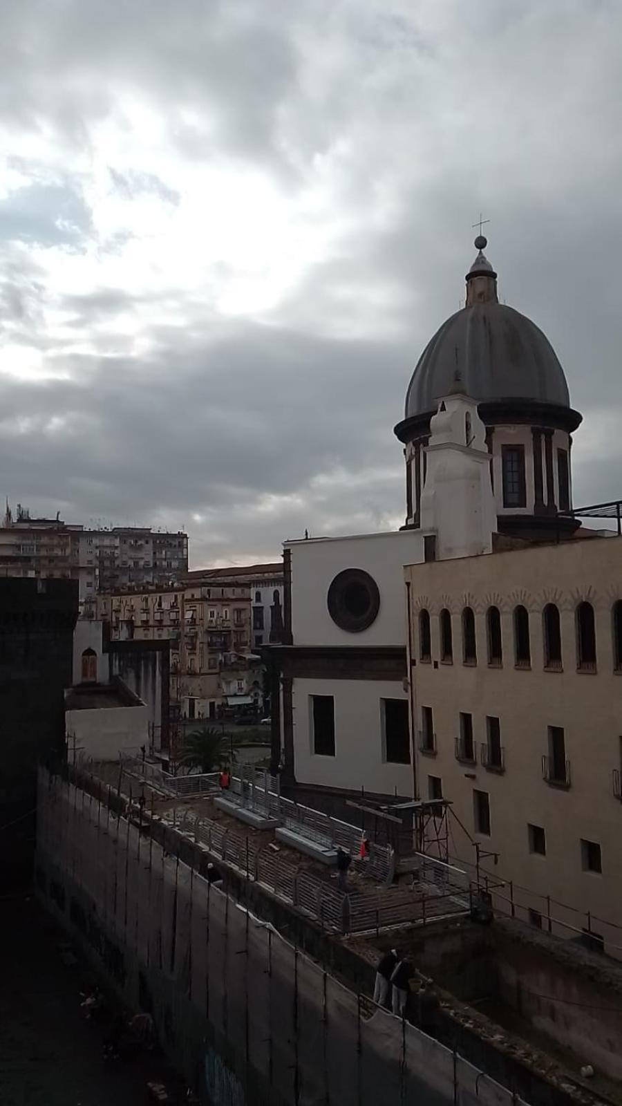 Puntoxenia Torri Aragonesi Appartement Napels Buitenkant foto